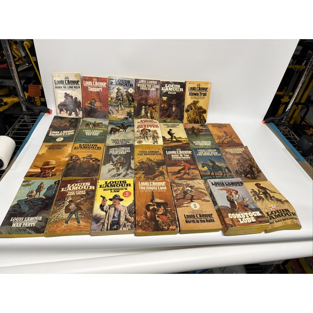 27 Louis Lamoureux Books Lot